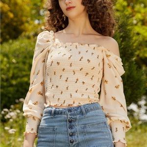 Square neck shirred bodice floral puff sleeve blouse